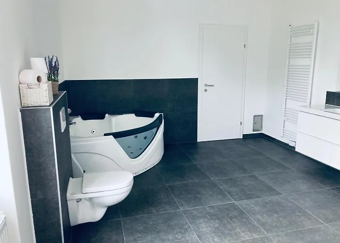 Schoenfeld * Schonfeld